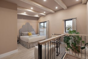 3 chambres, fer et planche à repasser, Wi-Fi gratuit, draps fournis