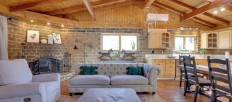 4 Mi to Lake Wohlford: Cabin in Escondido