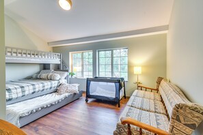 House (5 Bedrooms) | Interior