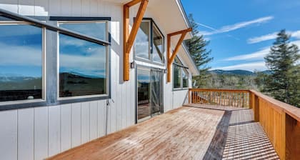 Pristine Cabin w/ Stables in Black Hawk by Casinos