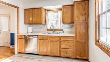 House (1 Bedroom) | Interior