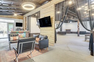 Apartment (0 Bedroom) | Interior