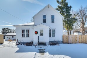 House (2 Bedrooms) | Interior - Steps to Root River: Home w/ Large Yard! (Preston)