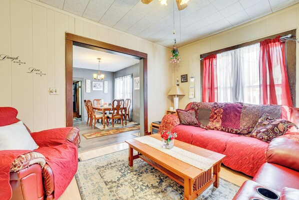 House (2 Bedrooms) | Front of property