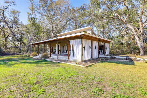 House (2 Bedrooms) | Interior - Private Patio w/ View: Peaceful Trenton Home (Trenton)