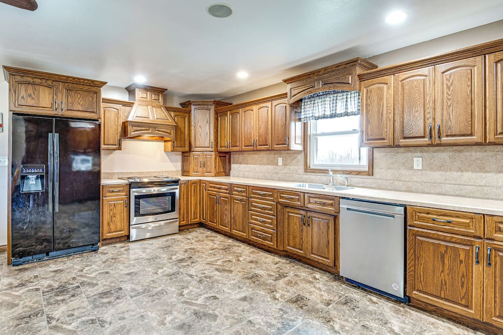 Meadow Edges w/ Yard & Views in Odon - Laurel, IN