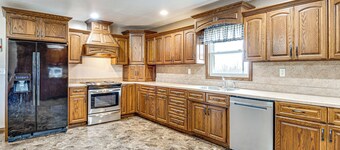Meadow Edges w/ Yard & Views in Odon