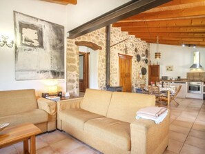 Hus, 3 soverom, terrasse | Oppholdsområde