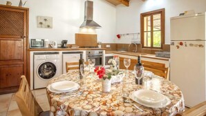 Private kitchen - Global Es Puig Mancor 8552 (Mancor de la Vall)