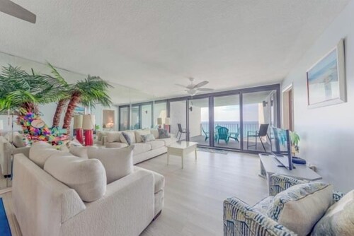 7th Floor 2BR 2BA @ The Watercrest, Directly on the Beach!