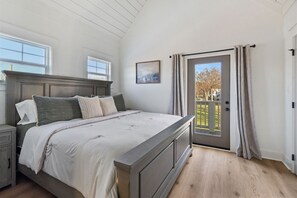 2 dormitorios, tabla de planchar con plancha, Internet y ropa de cama