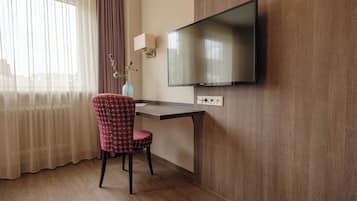 Habitación individual estándar | Ropa de cama hipoalergénica, edredón y escritorio