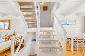 Stadtwohnung, 2 Schlafzimmer | Wohnbereich