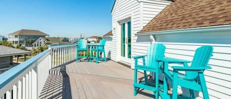 House, 3 Bedrooms | Terrace/patio
