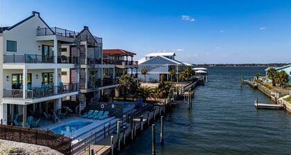 Salty Sue 6 Bedroom Home