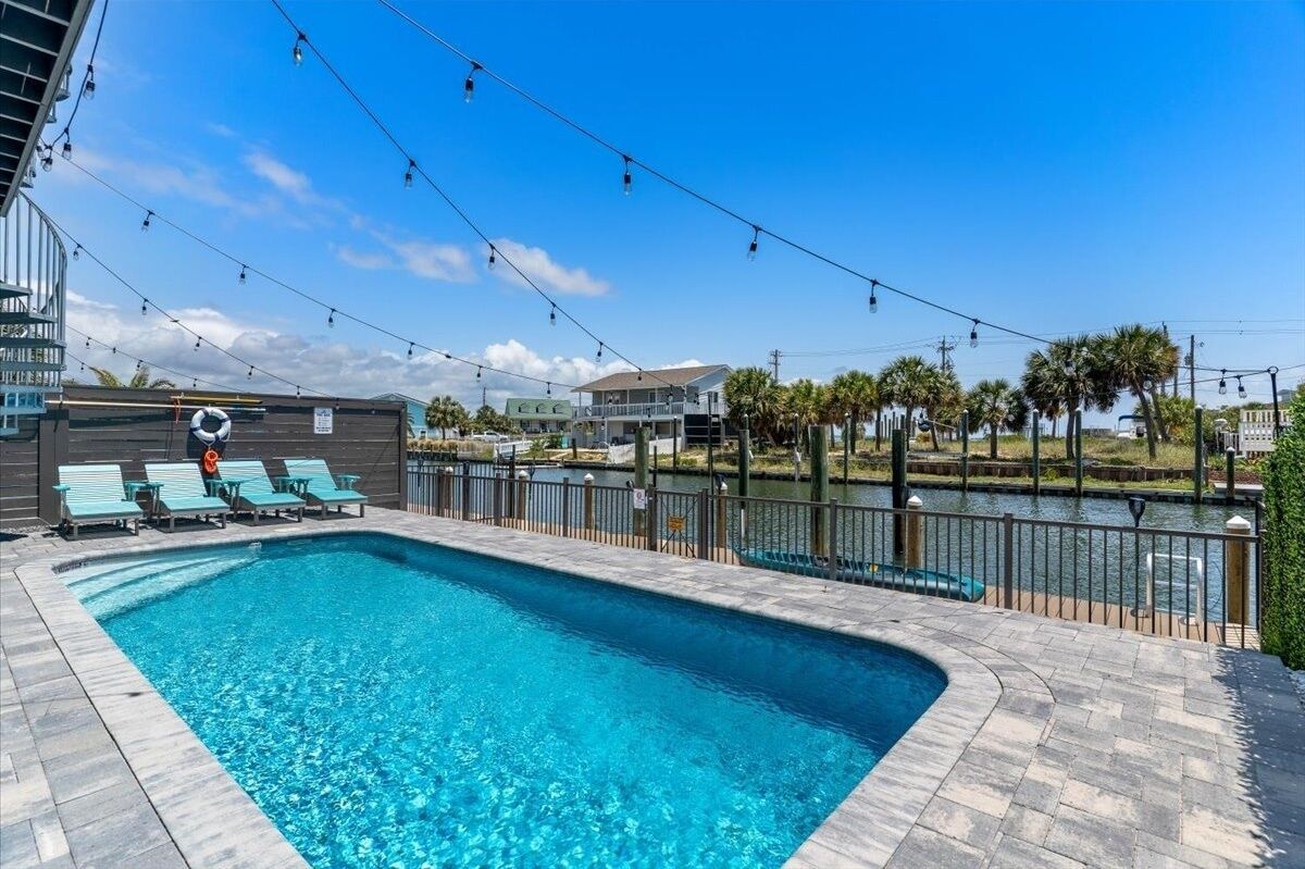 House, 6 Bedrooms | Pool