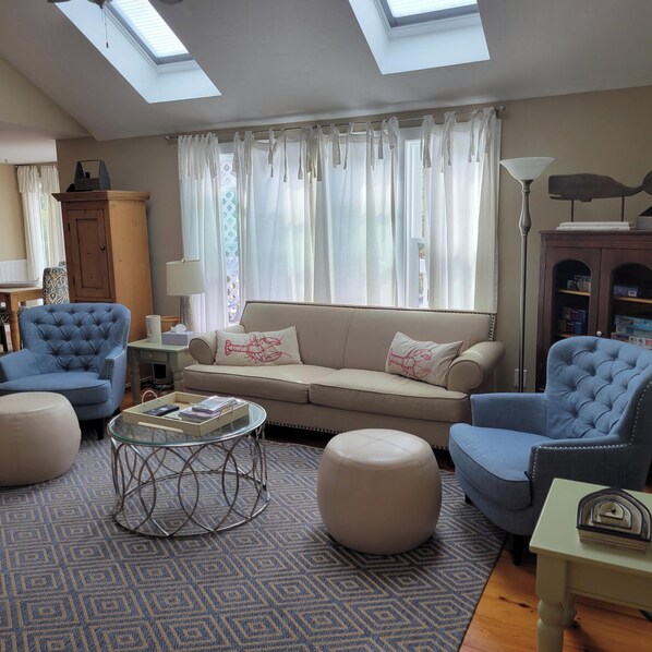 TV - Comfortable, Spacious North Chatham Condo! (N. Chatham)