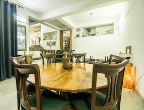 Kawasan tempat duduk lobi