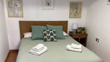 2 chambres, fer et planche Ă  repasser, lit parapluie, Wi-Fi gratuit