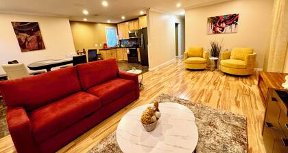 Charming Urban3-bedroom apartment in Hempstead with WiFi and AC