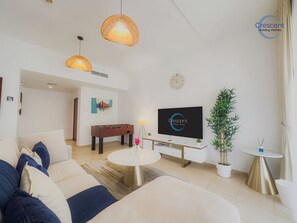 Smart TV - Relaxing Beach Escape in JBR (Dubai)