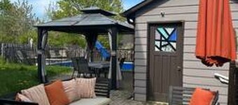 Whitby · Vacation home with heated pool 40 min from Toronto