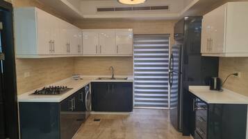 Apartment, 1 Bedroom, Accessible, Smoking | Interior