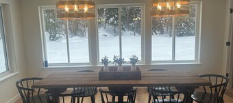 Private, luxury, 4-bedroom home minutes from downtown Bigfork