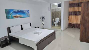 Room, 1 Bedroom, Accessible, Smoking | 1 bedroom