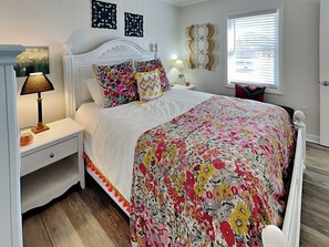 5 soverom, strykejern/-brett, wi-fi (inkludert) og sengetøy