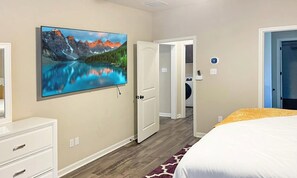 3 chambres, fer et planche à repasser, Wi-Fi gratuit, draps fournis