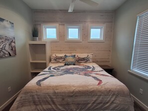 3 bedrooms, WiFi, bed sheets - Better Days PA.   New listing (Port Aransas)