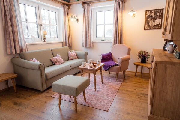 Chalet In Grundlsee Near Ski Slopes - Grundlsee