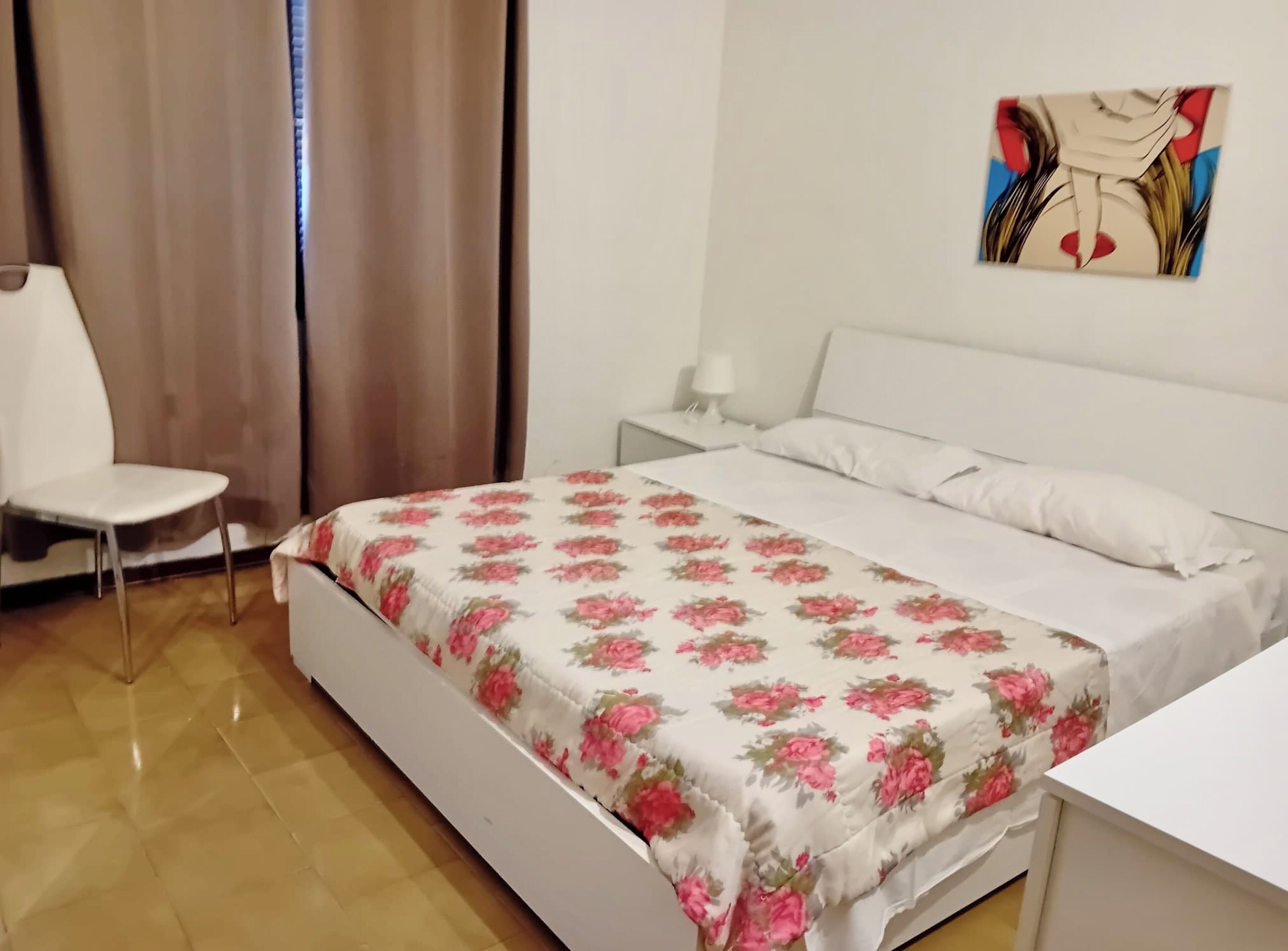 อพาร์ทเมนท์สำหรับครอบครัว | เปล/เตียงเด็กอ่อน, ผ้าปูที่นอน