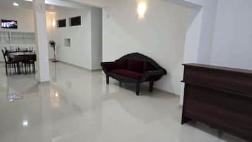 Room, 1 Bedroom, Accessible, Smoking | Interior