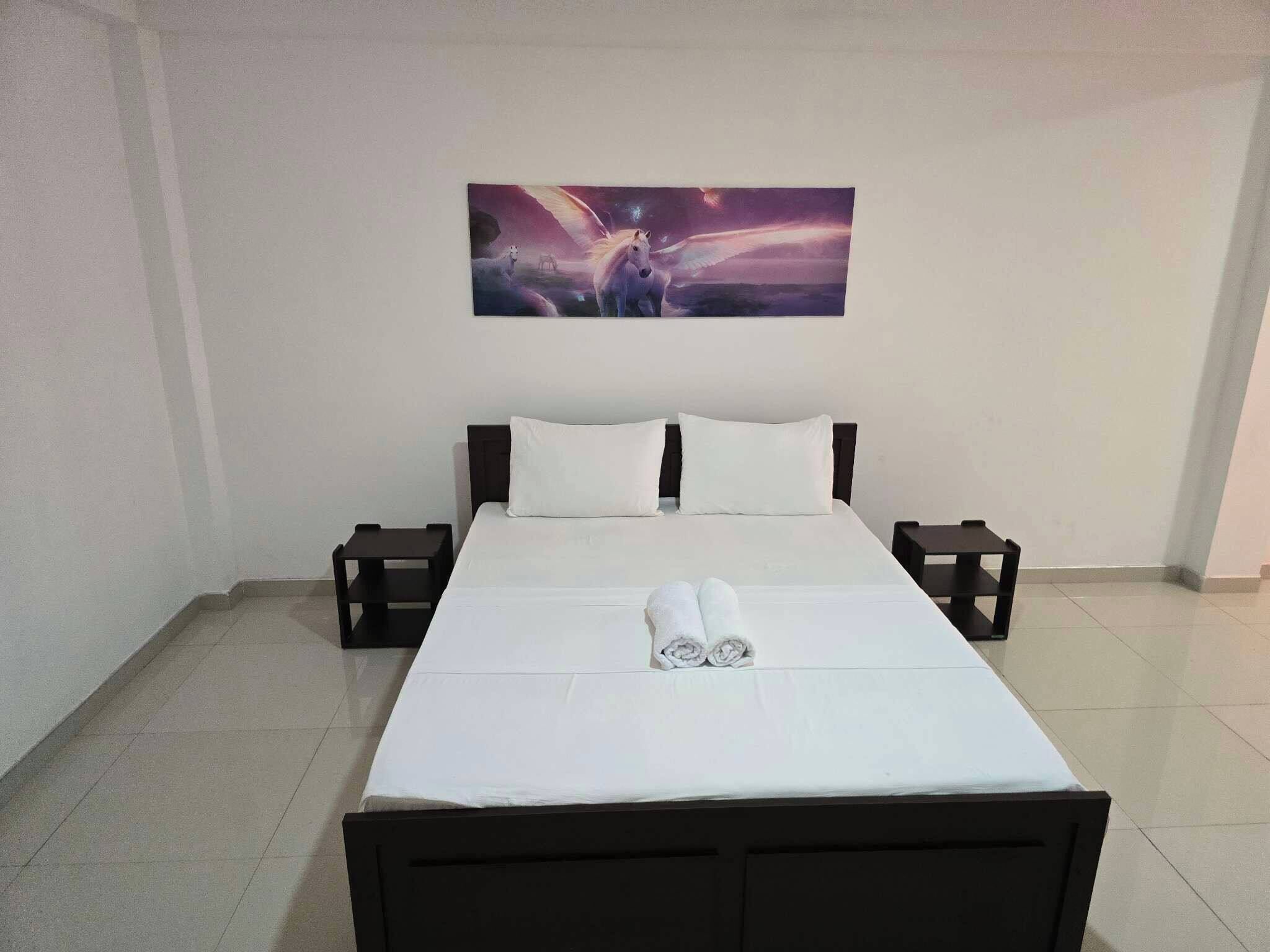 Room, 1 Bedroom, Accessible, Smoking | 1 bedroom