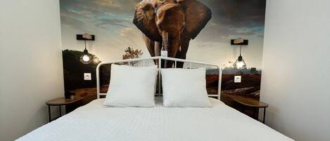 3 chambres, coffres-forts dans les chambres, bureau