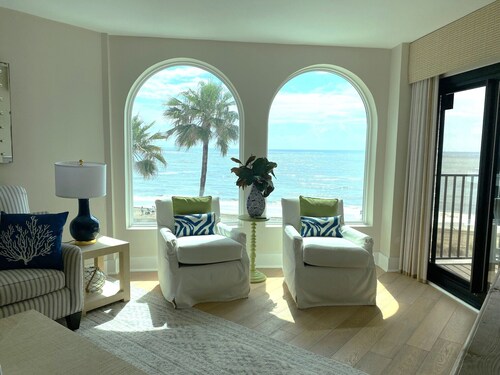 417 Seascape Villas, Oceanfront Condo, Stunning Ocean Views! Overlooking Pool