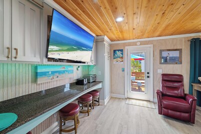 Salty Air Cottage 475 by Liquid Life