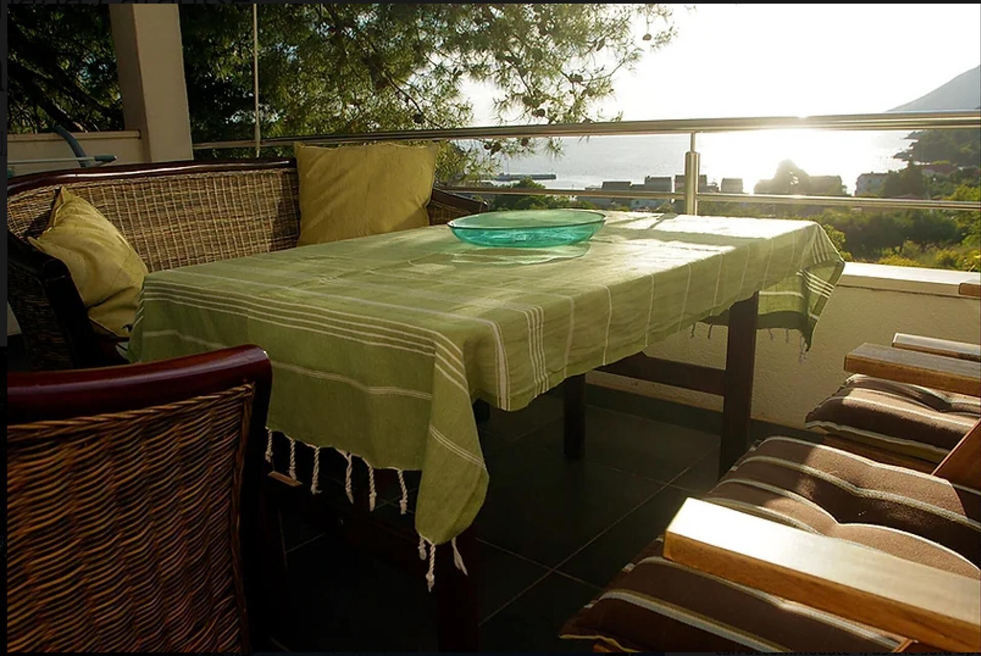 Apartamento | Restaurante al aire libre