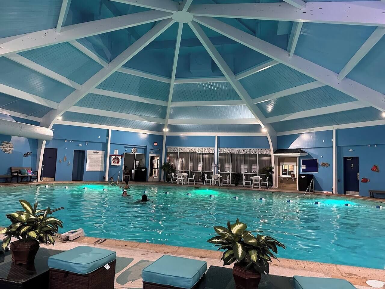 Piscine intérieure, piscine chauffée