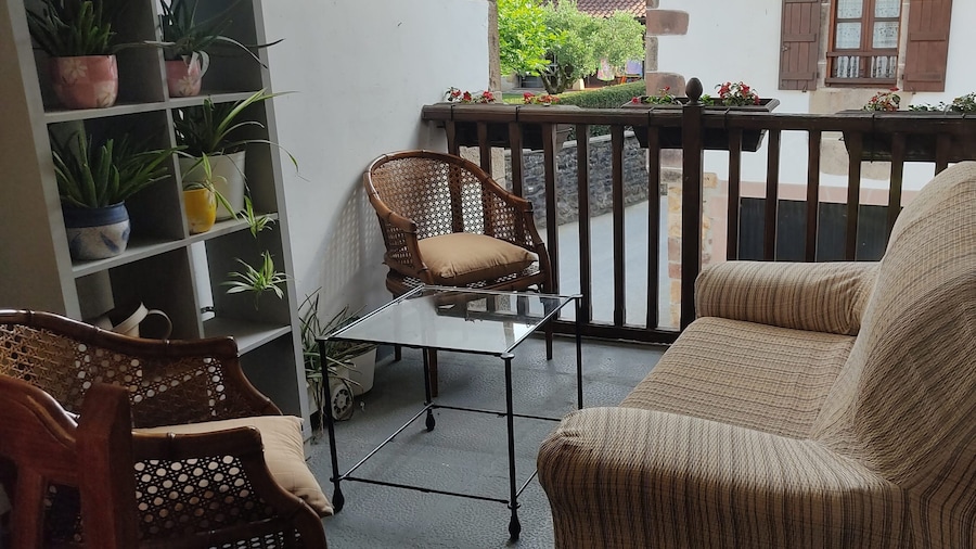 Hostal Mendaurpe