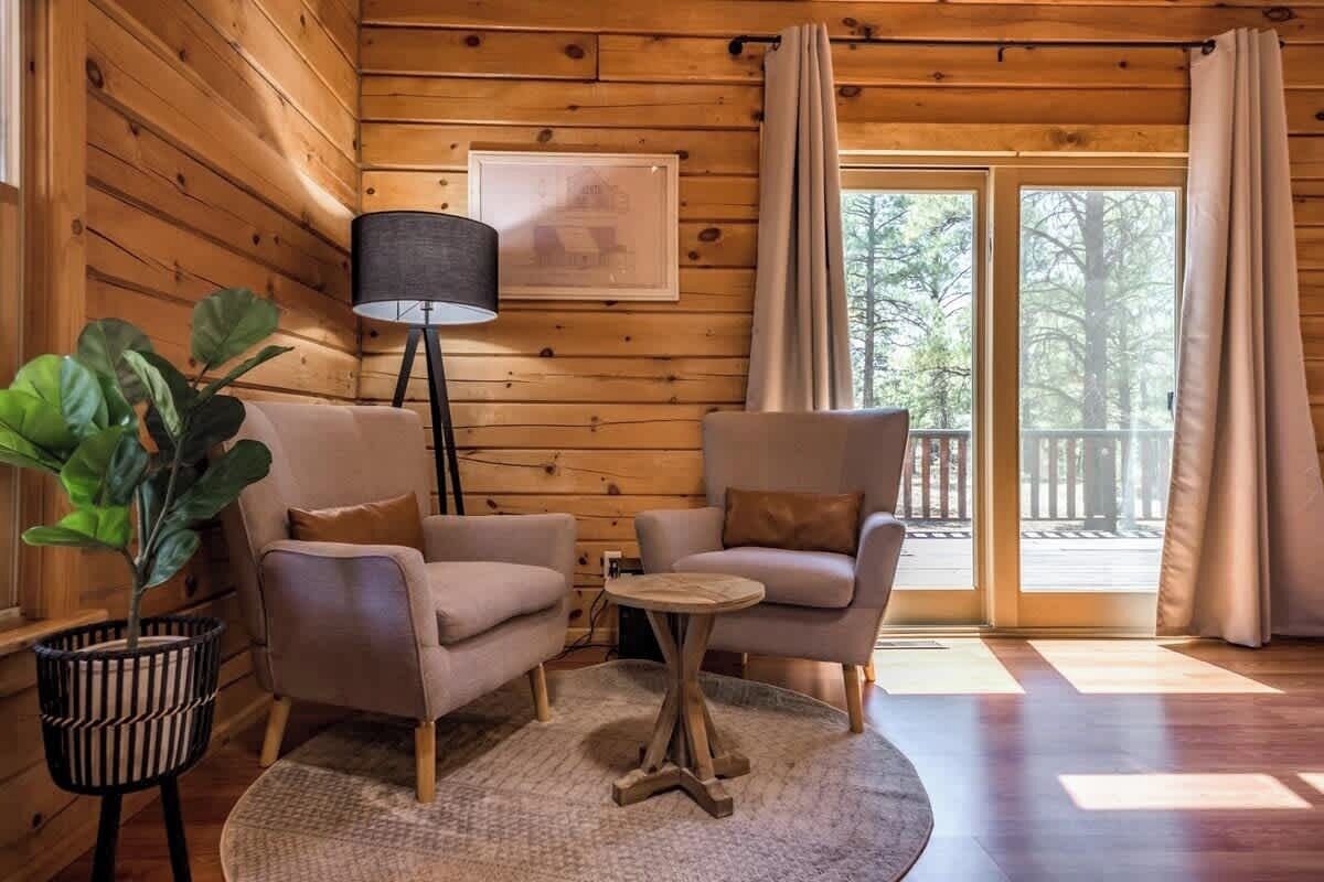 Fernseher, Kamin, Arbeitsbereiche