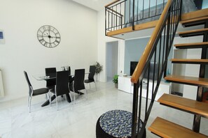Dining - TOMMY'SAPARTAMENT2.0 (Pompei)