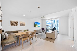 Living room - Downtown 1BR Apt with Skyline Views (Miami)
