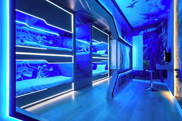 10 bedrooms, iron/ironing board, WiFi, bed sheets