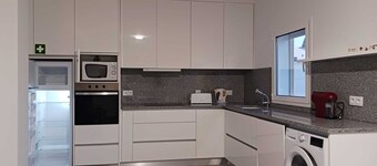 Bright and quiet apartment. Close to town center and beaches.