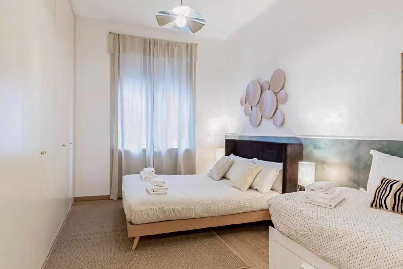 Iron/ironing board, internet, bed sheets