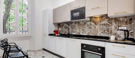 Dishwasher, dining tables