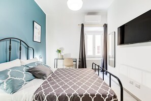 3 chambres, fer et planche à repasser, accès à Internet, literie fournie